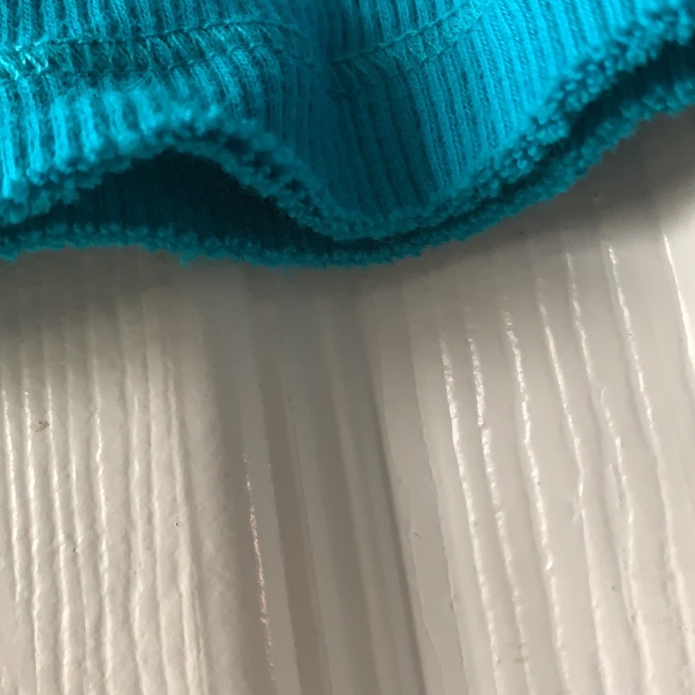 Vintage 1990’s Kirra turquoise sequin tank top - Picture 5 of 7